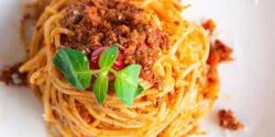 طرز تهیه اسپاگتی ایتالیایی با طعم عالی