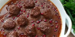 طرز تهیه فسنجان با گوشت رستورانی و طعم عالی