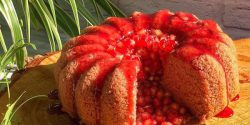 طرز تهیه یک کیک انار ساده به روش شیرینی که طعم عالی دارد