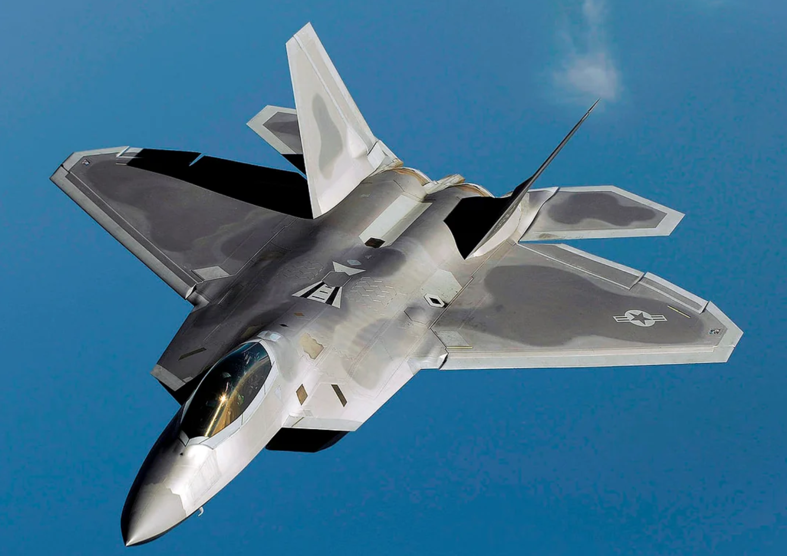 چرا نیروی هوایی آمریکا F-22 Raptor را به Northrop YF-23 انتخاب کرد؟