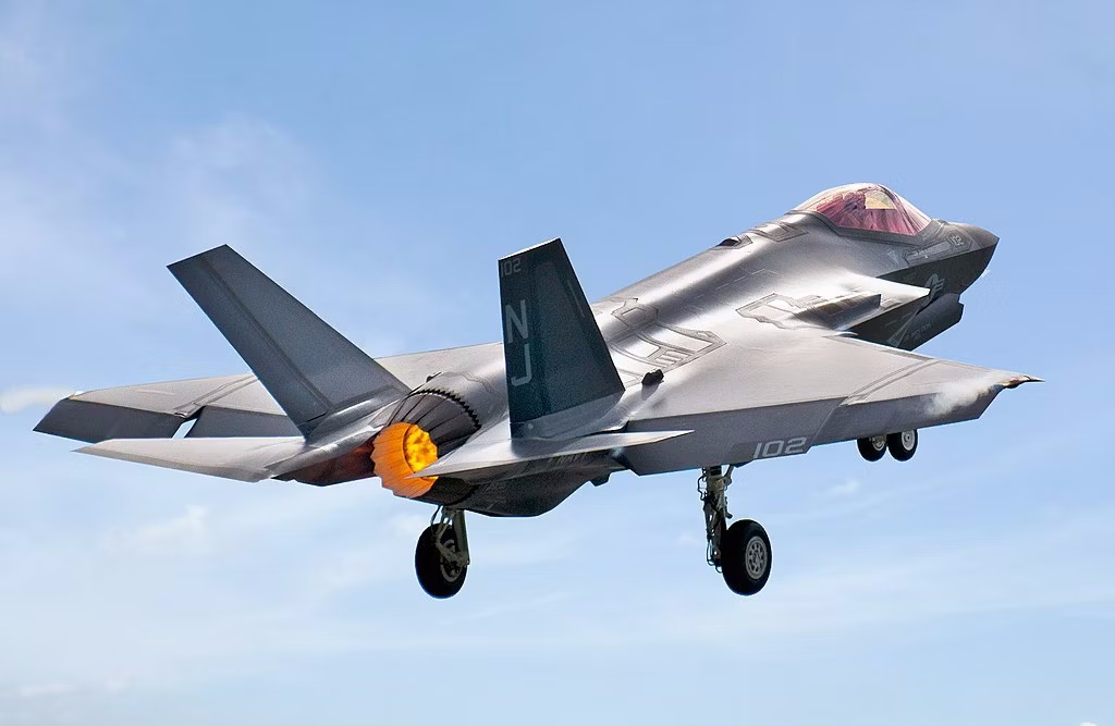 5 شرکت اصلی درگیر در پروژه جت جنگنده F-35 به همراه لاکهید مارتین در حال نهایی شدن هستند.